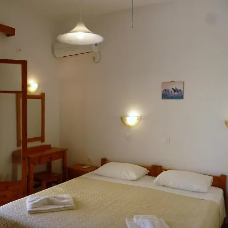 Giannis Apartment Agios Georgios Pagon Exterior photo