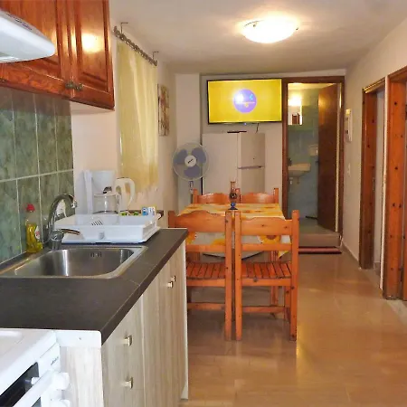Giannis Apartment Agios Georgios Pagon Exterior photo