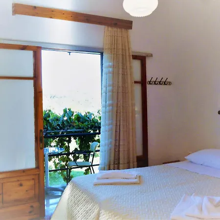 Giannis Apartment Agios Georgios Pagon Exterior photo